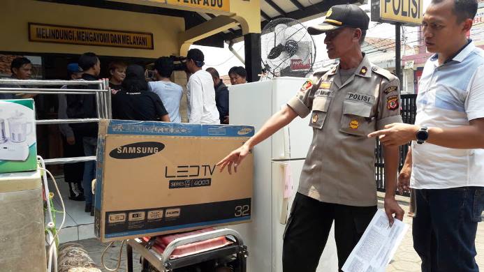 Curi Barang Tetangga, Rendi Terancam Tujuh Tahun Penjara Curi Barang Tetangga, Rendi Terancam Tujuh Tahun Penjara