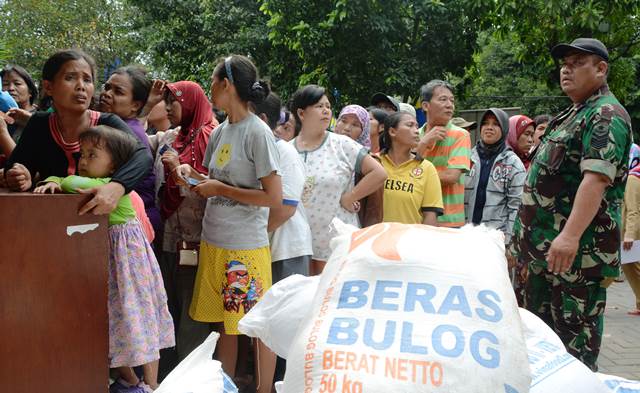 Tantang Buas Buktikan Pemalsuan Beras Bulog Tantang Buas Buktikan Pemalsuan Beras Bulog