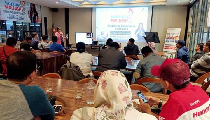 Perkaya Ilmu dan Bakat Fotografi Bersama Sahabat Mr. HGP Perkaya Ilmu dan Bakat Fotografi Bersama Sahabat Mr. HGP