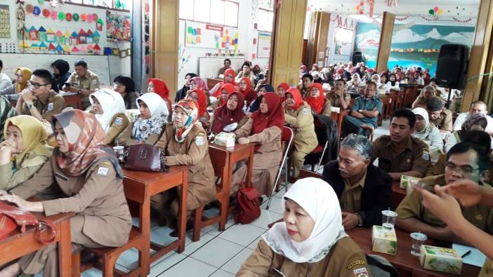 Beberapa Pungutan di Sekolah Masih Diperbolehkan
