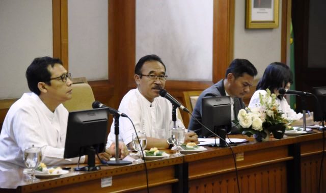 Pemdaprov Jabar Akan Susun MoU Terkait Penanganan Pencemaran Sungai Cilamaya dan Cileungsi Pemdaprov Jabar Akan Susun MoU Terkait Penanganan Pencemaran Sungai Cilamaya dan Cileungsi