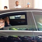 Mufidah Kalla Bagikan Merpati Peliharaan, Ma’ruf Boyongan Bawa Sarung