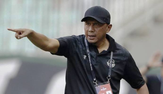 Dua Pelatih Kandidat Kuat Gantikan Simon McMenemy