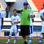 Hadapi Laga Klasik, Robert Perkuat Fisik Pemain