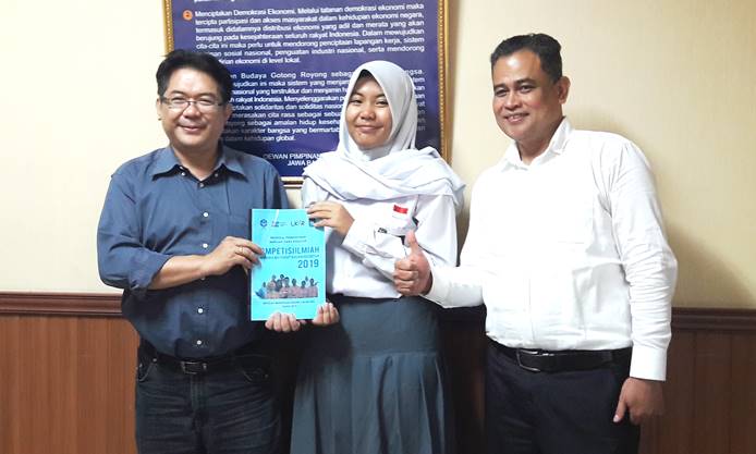 Siswi SMAN 3 Bandung Butuh Dukungan