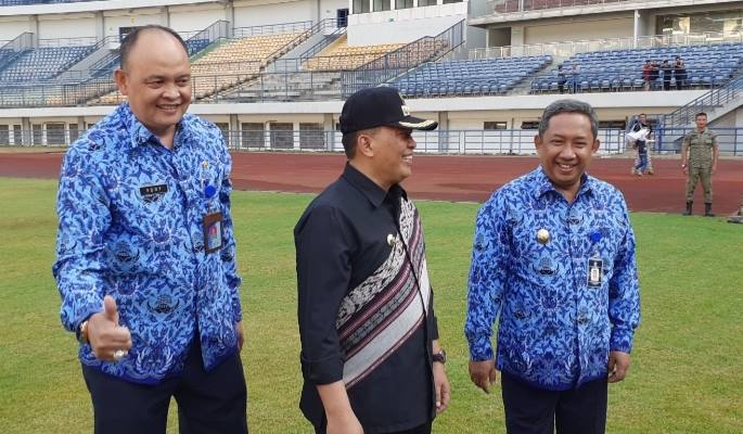 Masalah GBLA Pemkot Dinilai Lambat