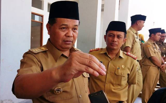 Kontraktor Wanprestasi Akan Diblacklist