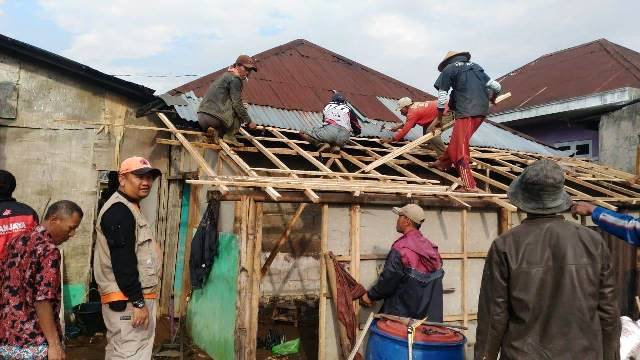 Puting Beliung Melanda Sejumlah Wilayah KBB Puting Beliung Melanda Sejumlah Wilayah KBB