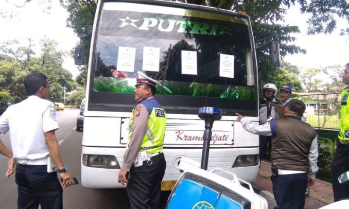 Pembayaran Parkir Perwaktu Bakal Diterapkan