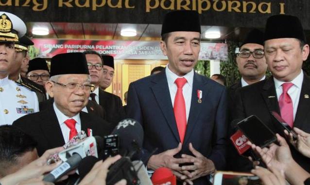 Hasto Minta Relawan Dukung Terwujudnya Janji Kampanye Jokowi