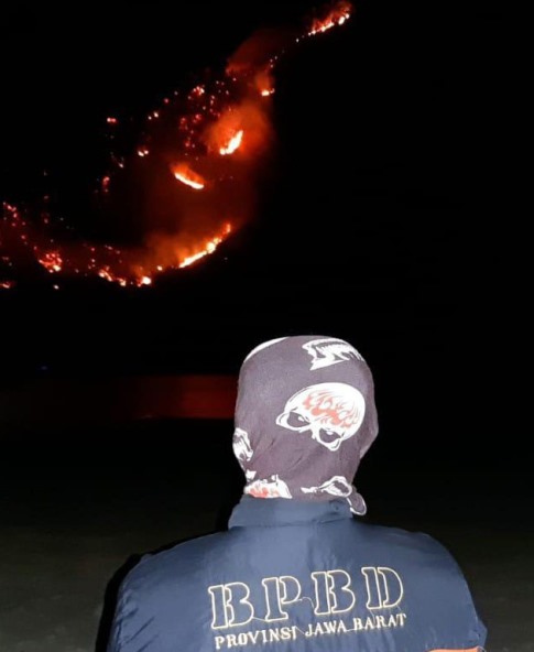 Kebakaran Kawasan Kawah Putih Teratasi