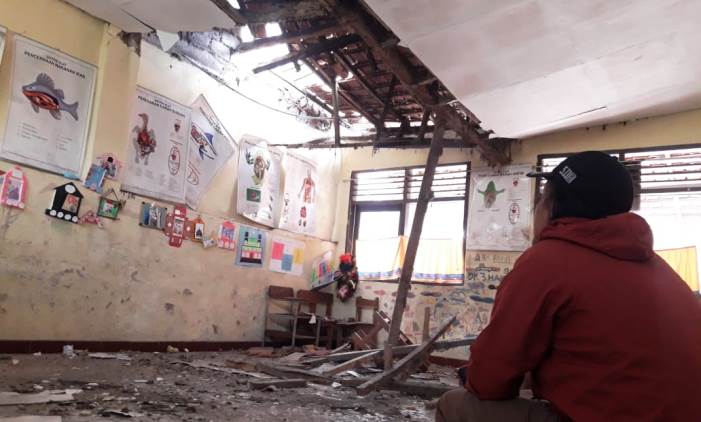 Sekolah Rusak Mencapai 50 Persen