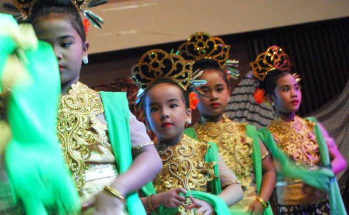 Peringati Sumpah Pemuda dengan Budaya