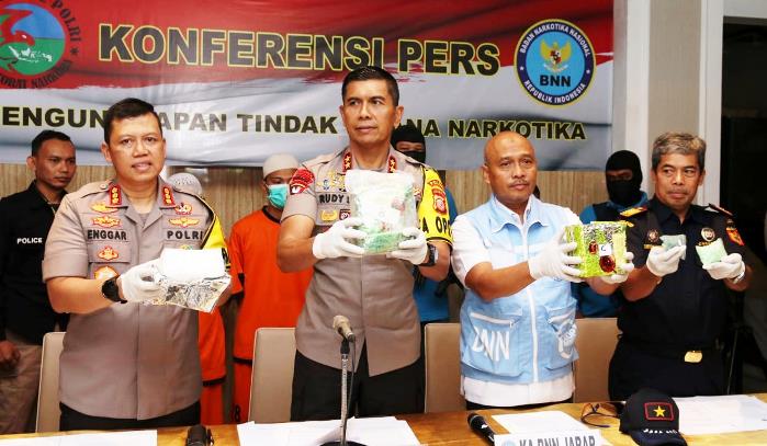 Polda Jabar Berhasil Mengamankan 13 Kilo Narkotika