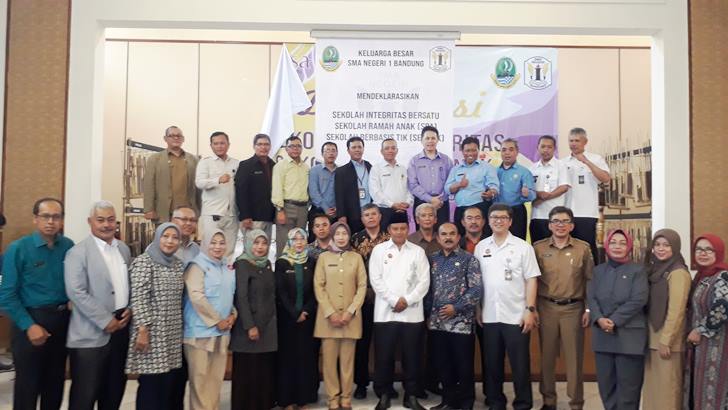 Deklarasi Sekolah Integritas Jadi Percontohan Deklarasi Sekolah Integritas Jadi Percontohan