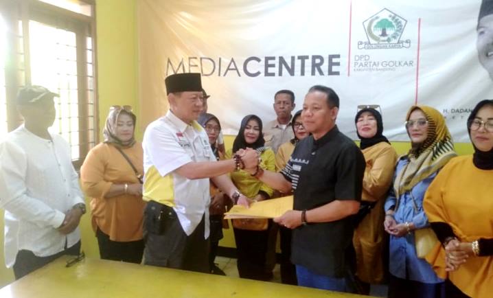 Timsel Perpanjang Pendaftaran, Yoga Santosa Kembalikan Formulir