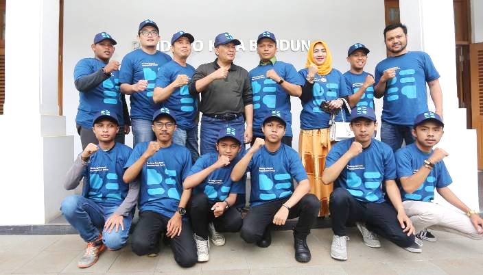 Pemuda Bandung Terangi Calon Ibu Kota