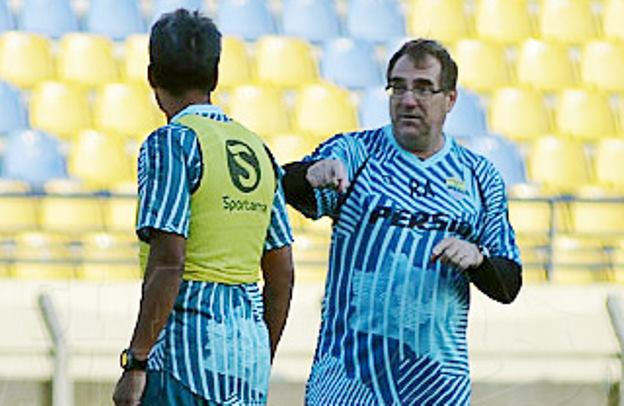 Robert Tegaskan Tim Masih Fokus pada Sisa Pertandingan