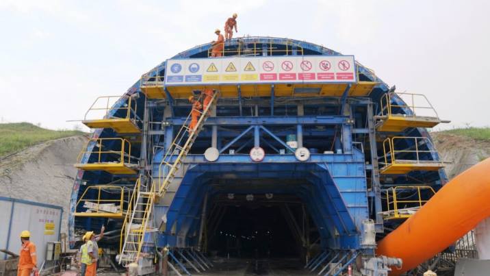 Satgas Kebut Kereta Cepat