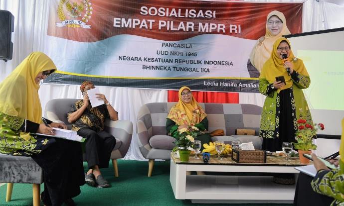 Wawasan Kebangsaan Menjaga Keseimbangan Hidup di Era Industri 4.0