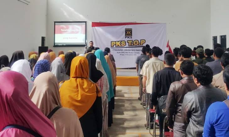 TOP Sebar Pendidikan Politik ke Masyarakat