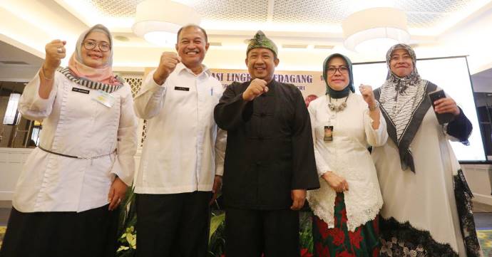 Warga Pemegang Saham Terbesar Pembangunan