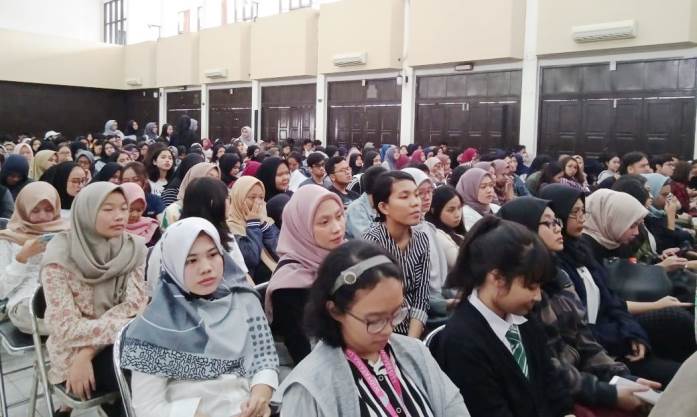 Dubes Polandia Berikan Motivasi Mahasiswa UTama