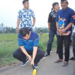Bupati Bongkar Jalan di Cipatat