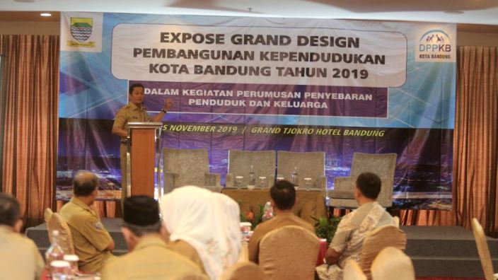 Pertumbuhan Ekonomi Naik, Penduduk Membludak