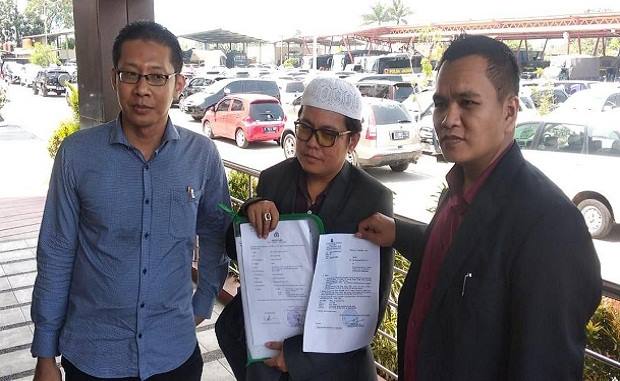 Datangi Polda Jabar terkait Kasus Uu Datangi Polda Jabar terkait Kasus Uu