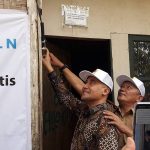 Melalui Program ’One Man One Hope’ PLN UP3 Cimahi Berikan Sambungan Listrik Gratis