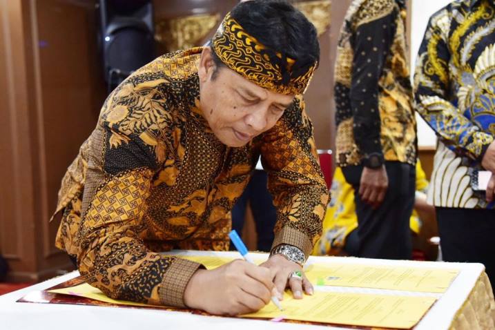 Pembangunan harus Diketahui Masyarakat Pembangunan harus Diketahui Masyarakat