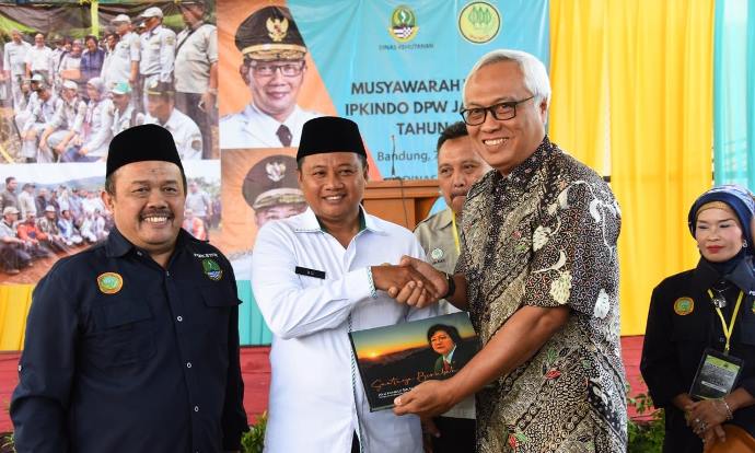 Penyuluh Kehutanan Swadaya Butuh Legalitas Penyuluh Kehutanan Swadaya Butuh Legalitas