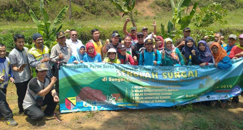 Bangun Rasa Cinta Lingkungan Melalui Sekolah Sungai