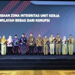 DPMPTSP Diganjar Penghargaan Soal Bebas Korupsi
