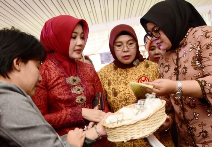 Dekranasda Buka Toko di Bali