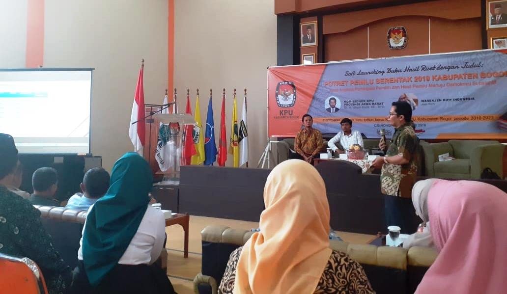 KPU Provinsi Jabar Apresiasi Peluncuran Buku KPUD Kab. Bogor KPU Provinsi Jabar Apresiasi Peluncuran Buku KPUD Kab. Bogor