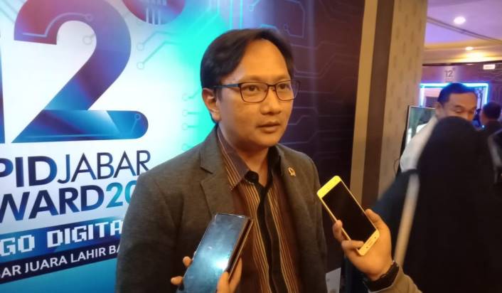Komisi I Segera Bentuk Tim Seleksi Pemilihan Ketua KPID Jabar Komisi I Segera Bentuk Tim Seleksi Pemilihan Ketua KPID Jabar