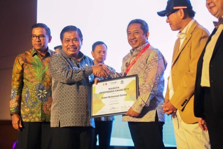 Konsen Dongkrak Pariwisata, Pemkot Diganjar Penghargaan