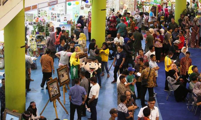 Ribuan Ton Sampah Terolah dalam Festival Kang Pisman
