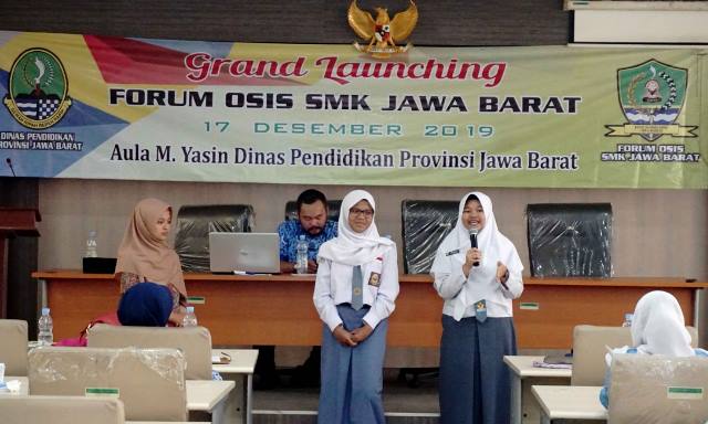 Ciptakan Ruang Komunikasi dan Inovasi, Disdik Jabar Kukuhkan Forum OSIS SMK Se-Jabar Ciptakan Ruang Komunikasi dan Inovasi, Disdik Jabar Kukuhkan Forum OSIS SMK Se-Jabar