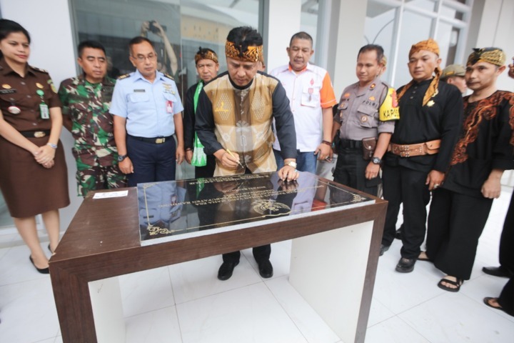 Dongkrak Pengunjung, Bupati Bandung Resmikan Pusat Informasi Pariwisata