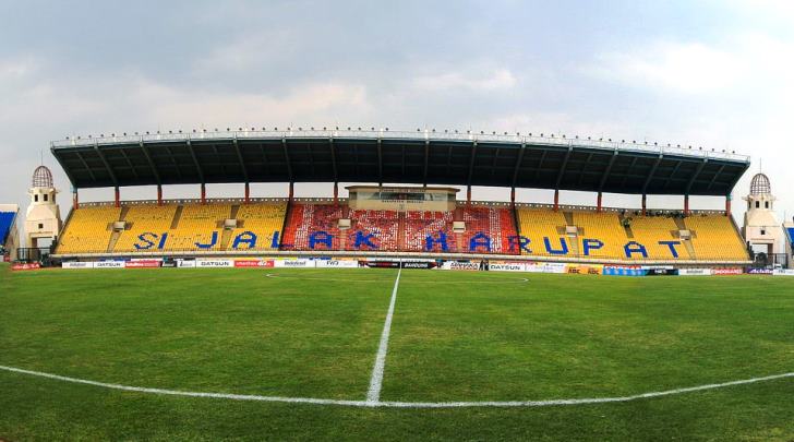 Robert Keluhkan Kondisi Si Jalak Harupat Robert Keluhkan Kondisi Si Jalak Harupat