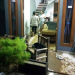 Tanggul Jebol Akibatkan  Tiga Rumah Terendam