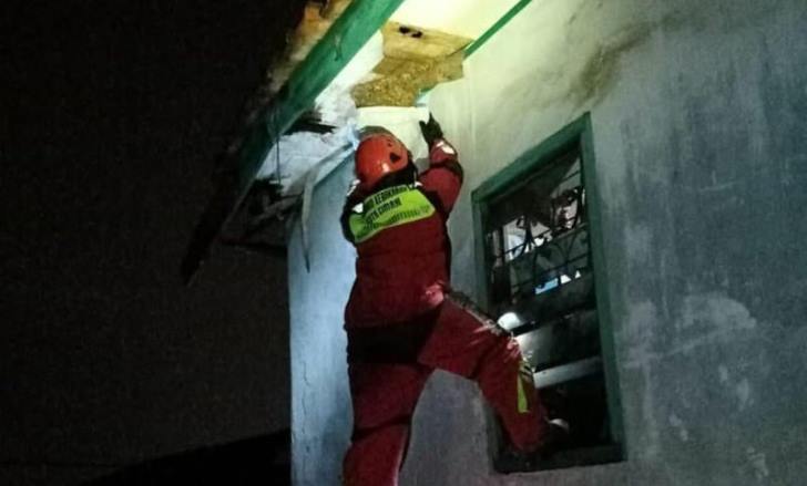 'Panceg Dina Galur' Basmi Tawon Ganas