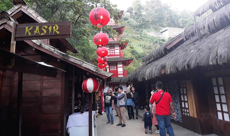 Tampilkan Budaya Tujuh Negara Tampilkan Budaya Tujuh Negara