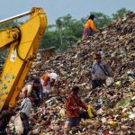 Satu Orang Tewas Tertimbun Sampah