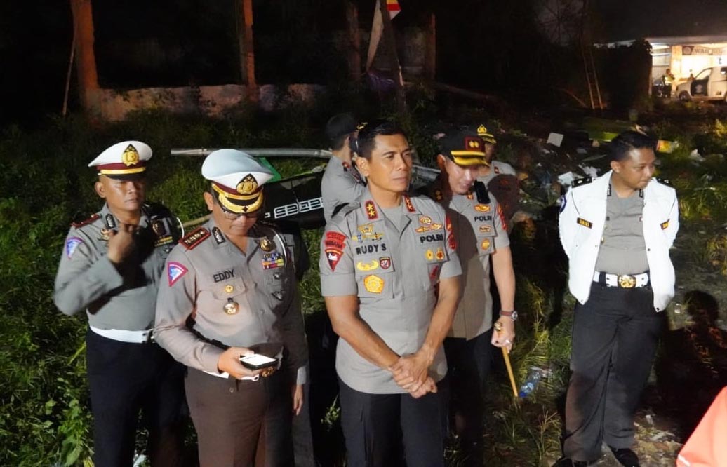 Kapolda Turun Langsung Lihat Kondisi Kecelakaan Bus di Ciater Subang