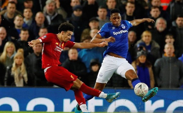 Gol Jones Penentu Kemenangan Liverpool Atas Everton Gol Jones Penentu Kemenangan Liverpool Atas Everton
