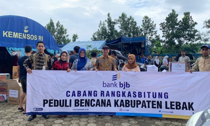 Penyaluran Bantuan bank bjb kepada Korban Banjir Jabodetabek, Banten, dan Sekitarnya
